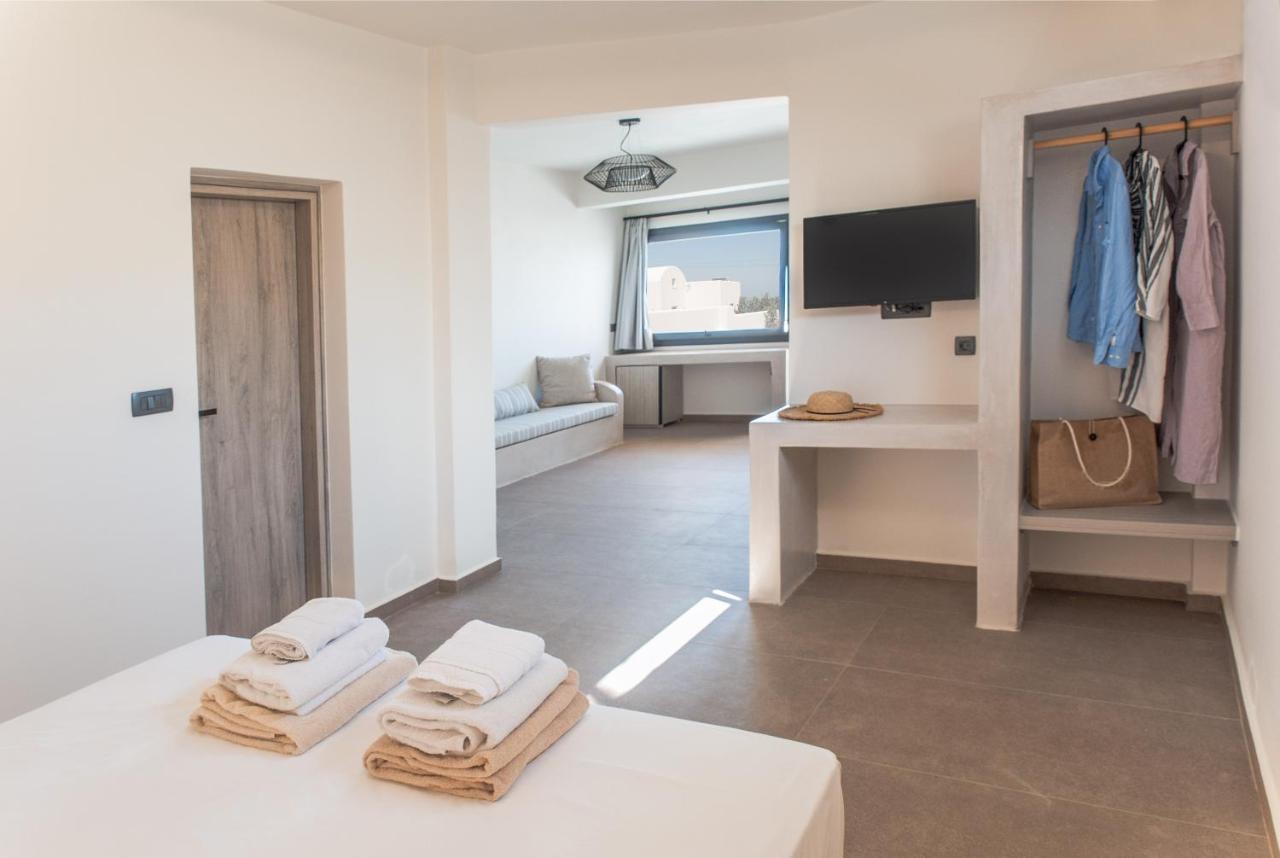 North Wind Luxury Suites Oia  Exterior photo