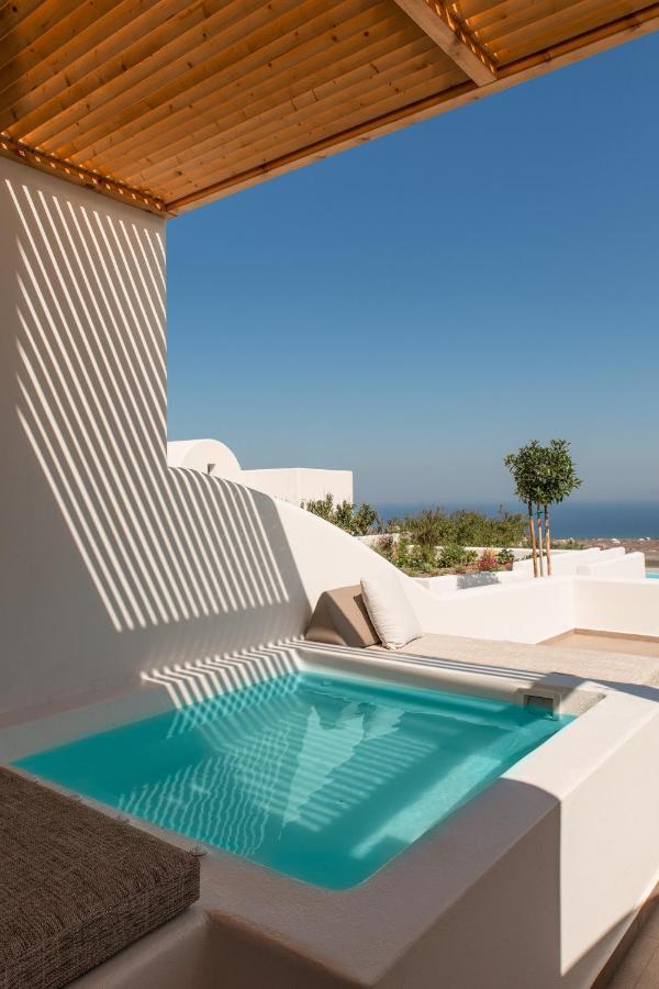 North Wind Luxury Suites Oia  Exterior photo