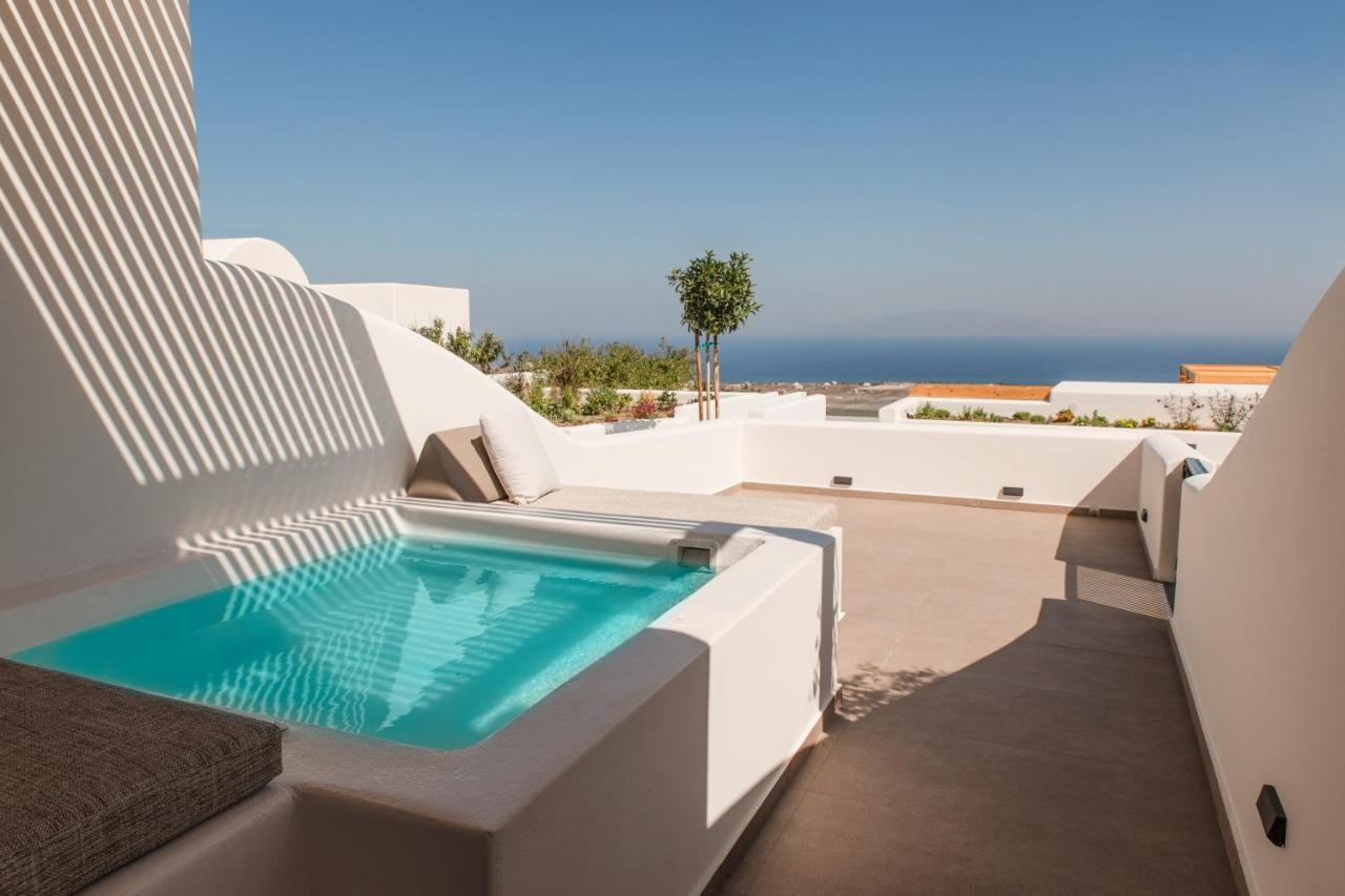 North Wind Luxury Suites Oia  Exterior photo