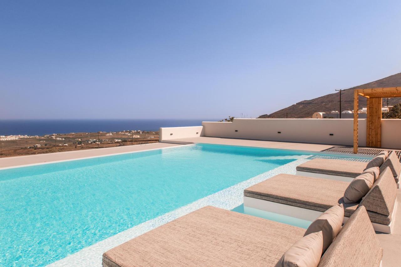 North Wind Luxury Suites Oia  Exterior photo