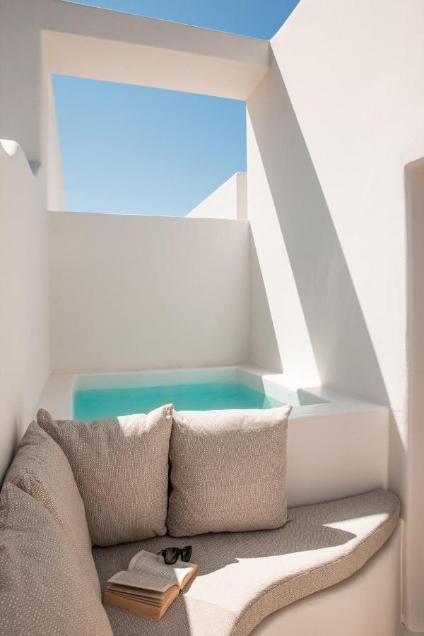 North Wind Luxury Suites Oia  Exterior photo