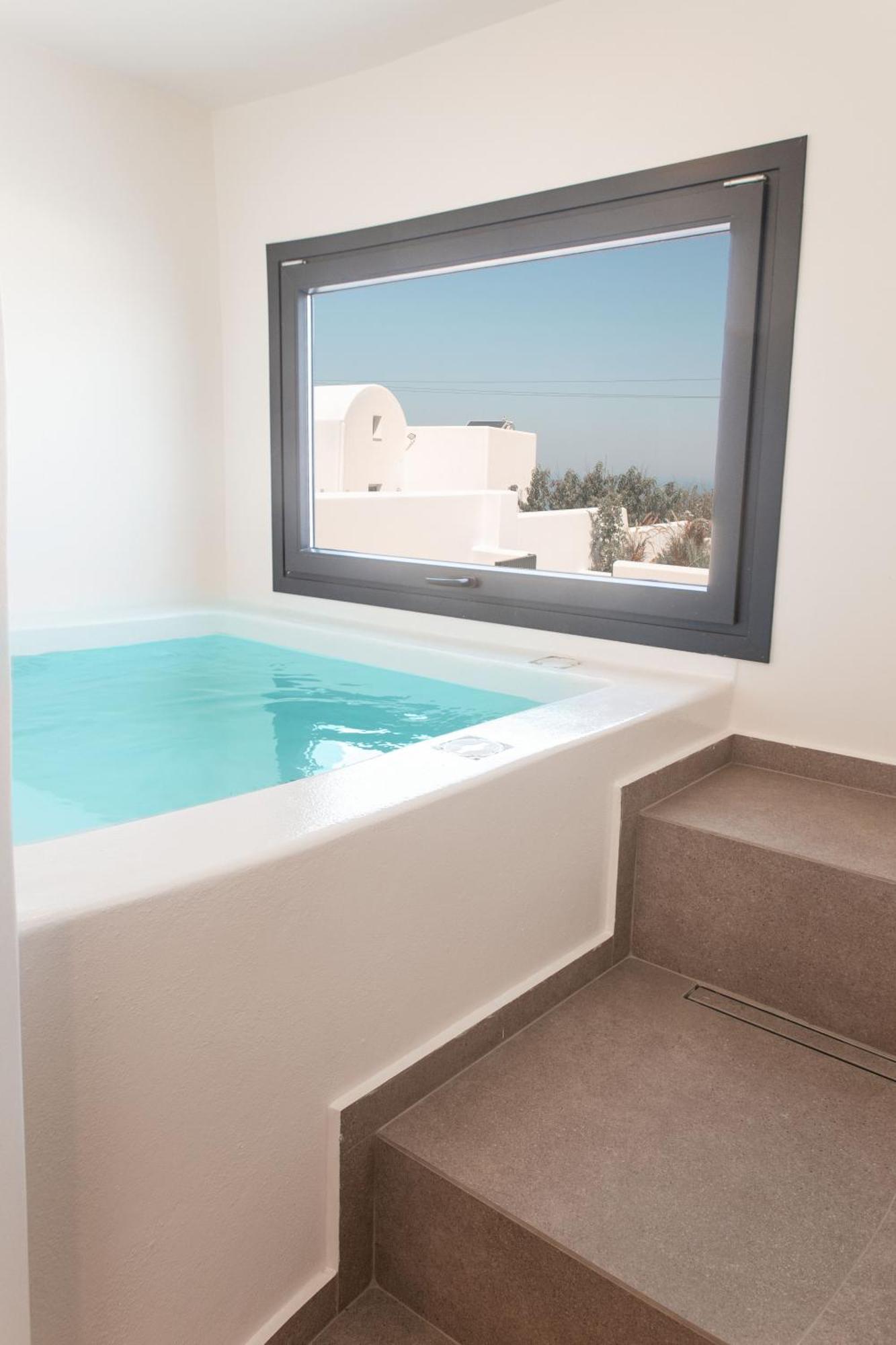 North Wind Luxury Suites Oia  Exterior photo