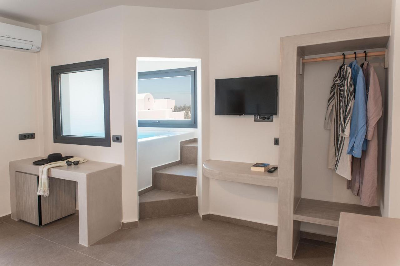 North Wind Luxury Suites Oia  Exterior photo