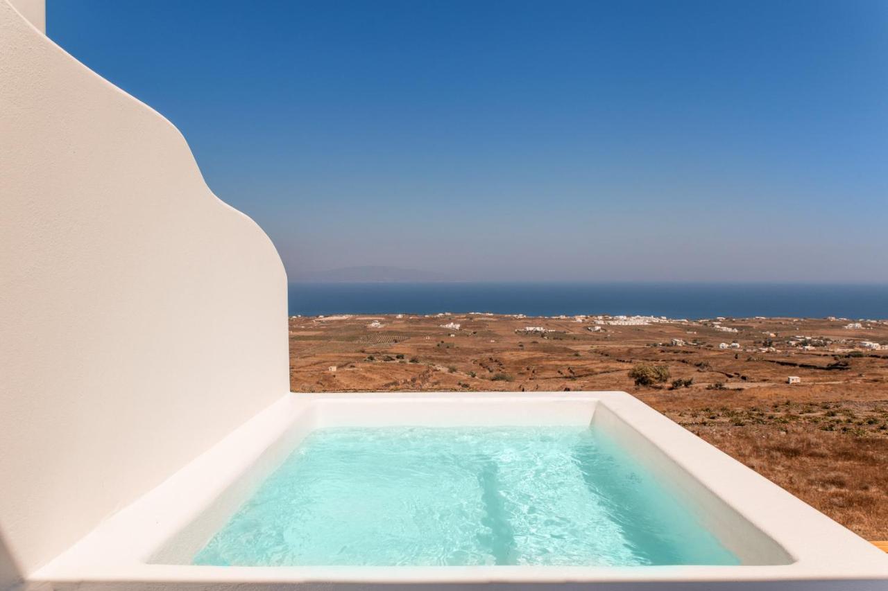 North Wind Luxury Suites Oia  Exterior photo