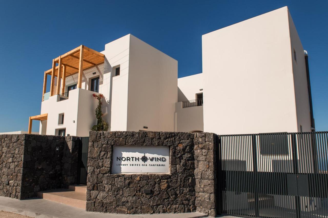 North Wind Luxury Suites Oia  Exterior photo