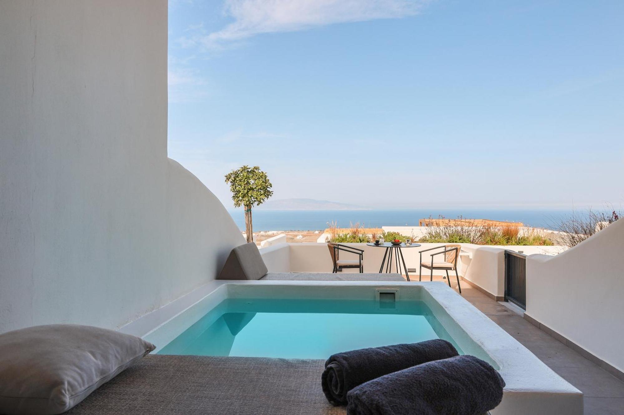 North Wind Luxury Suites Oia  Exterior photo