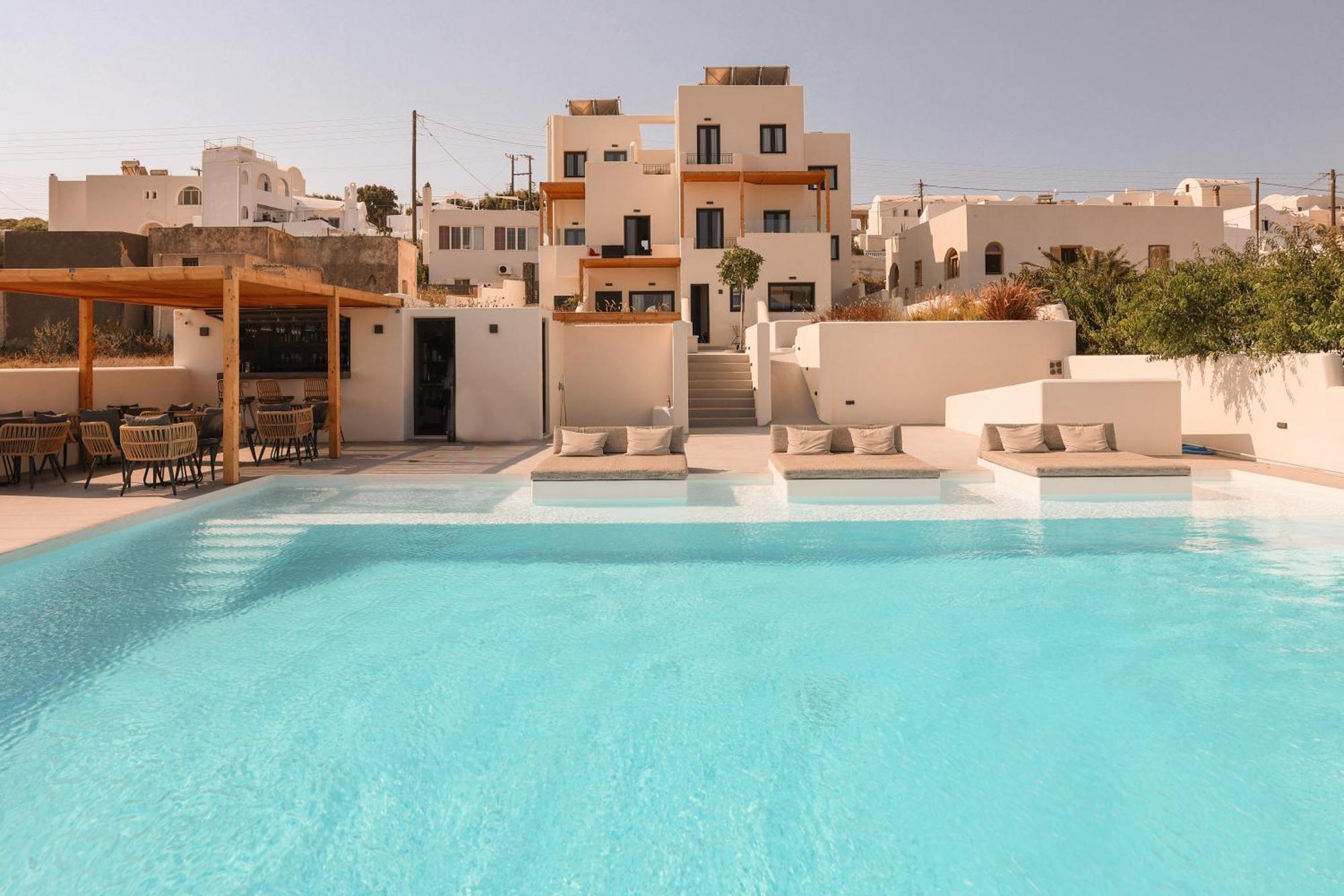 North Wind Luxury Suites Oia  Exterior photo