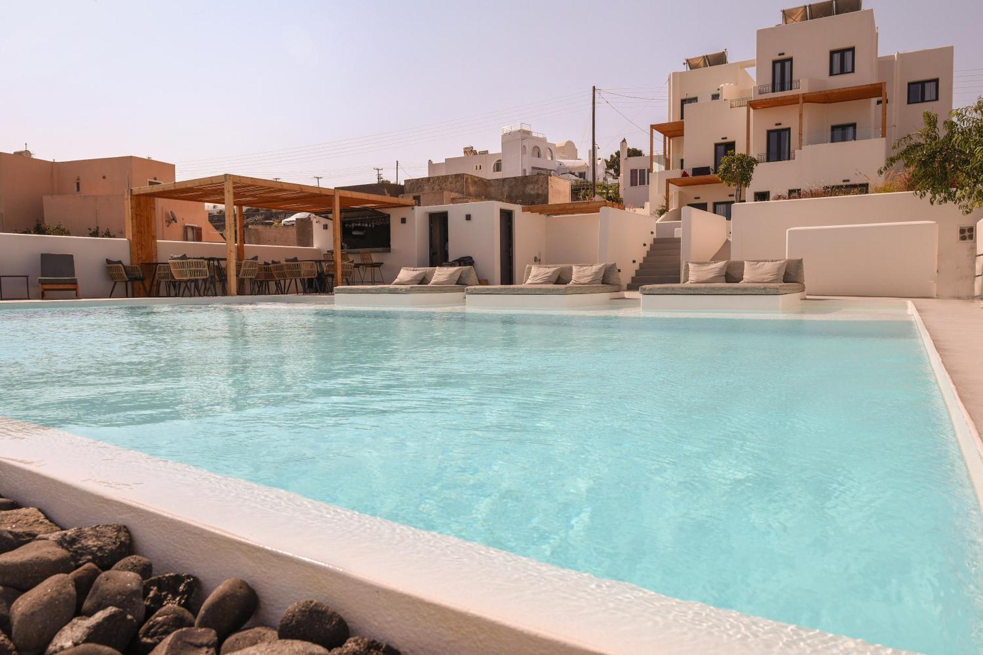 North Wind Luxury Suites Oia  Exterior photo
